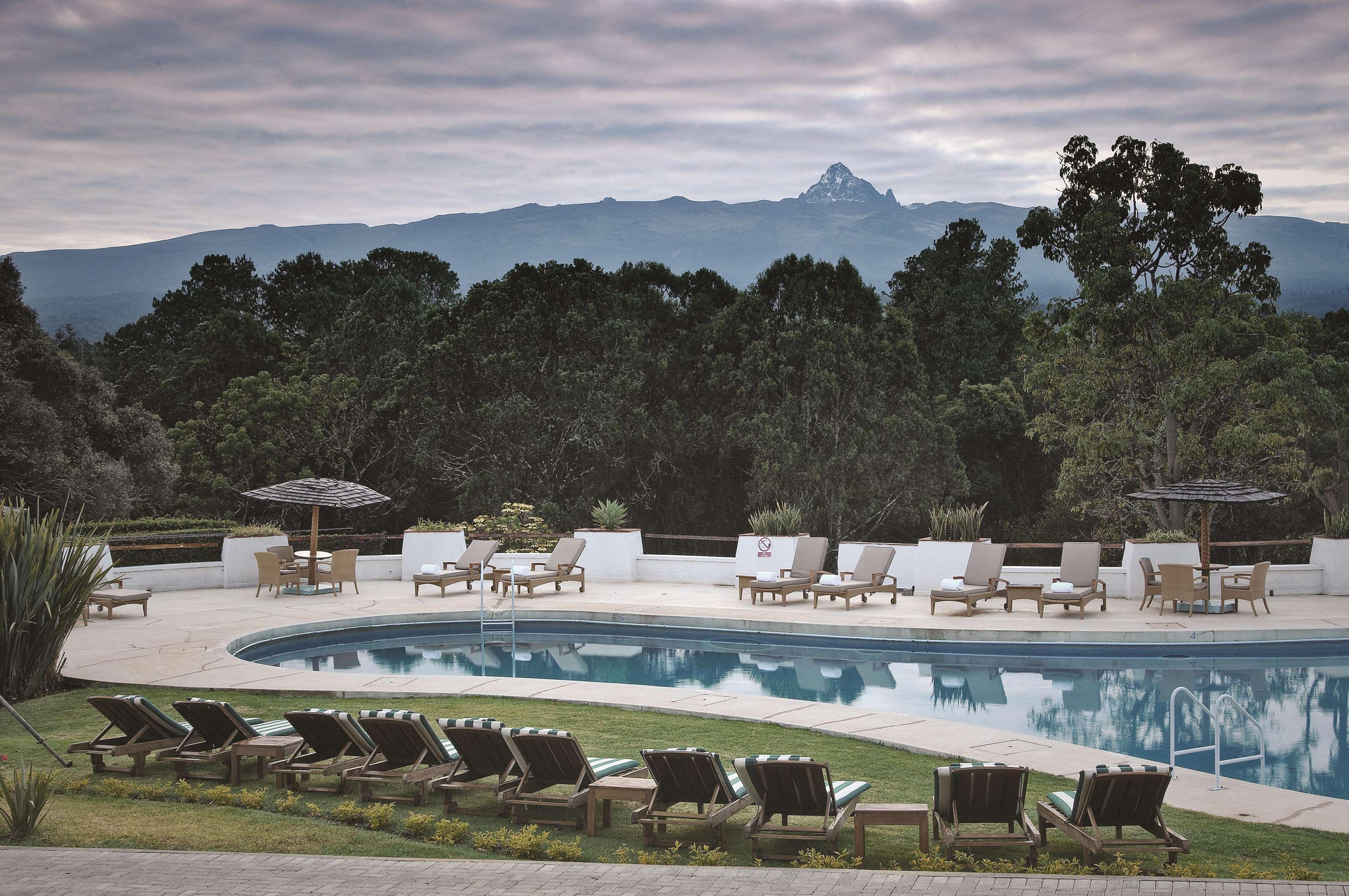 Отель Fairmont Mount Kenya Safari Club Наньюки Экстерьер фото